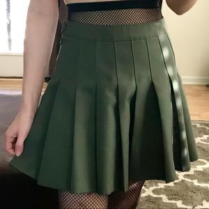Green Forever 21 Pleated Mini Skirt